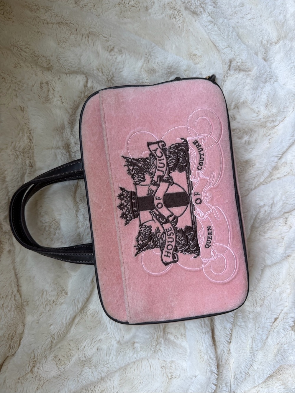 Juicy Couture Pink Terry Logo Makeup Case - Picture 3 of 16